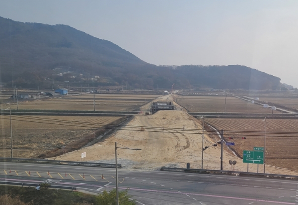 강화도 인후~창후리 해안도로 공사 현장.
